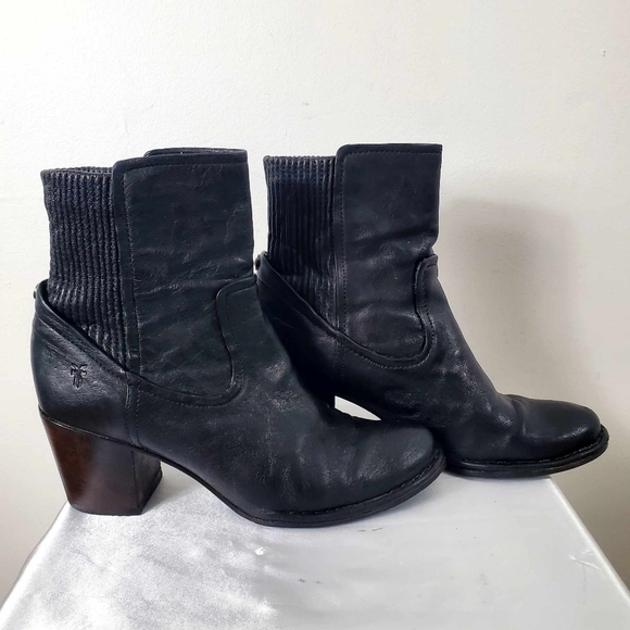 Frye Boots Womens Leather 10 Pull On Chelsea Block Lucinda Scrunch Short Y2K - Picture 3 of 14